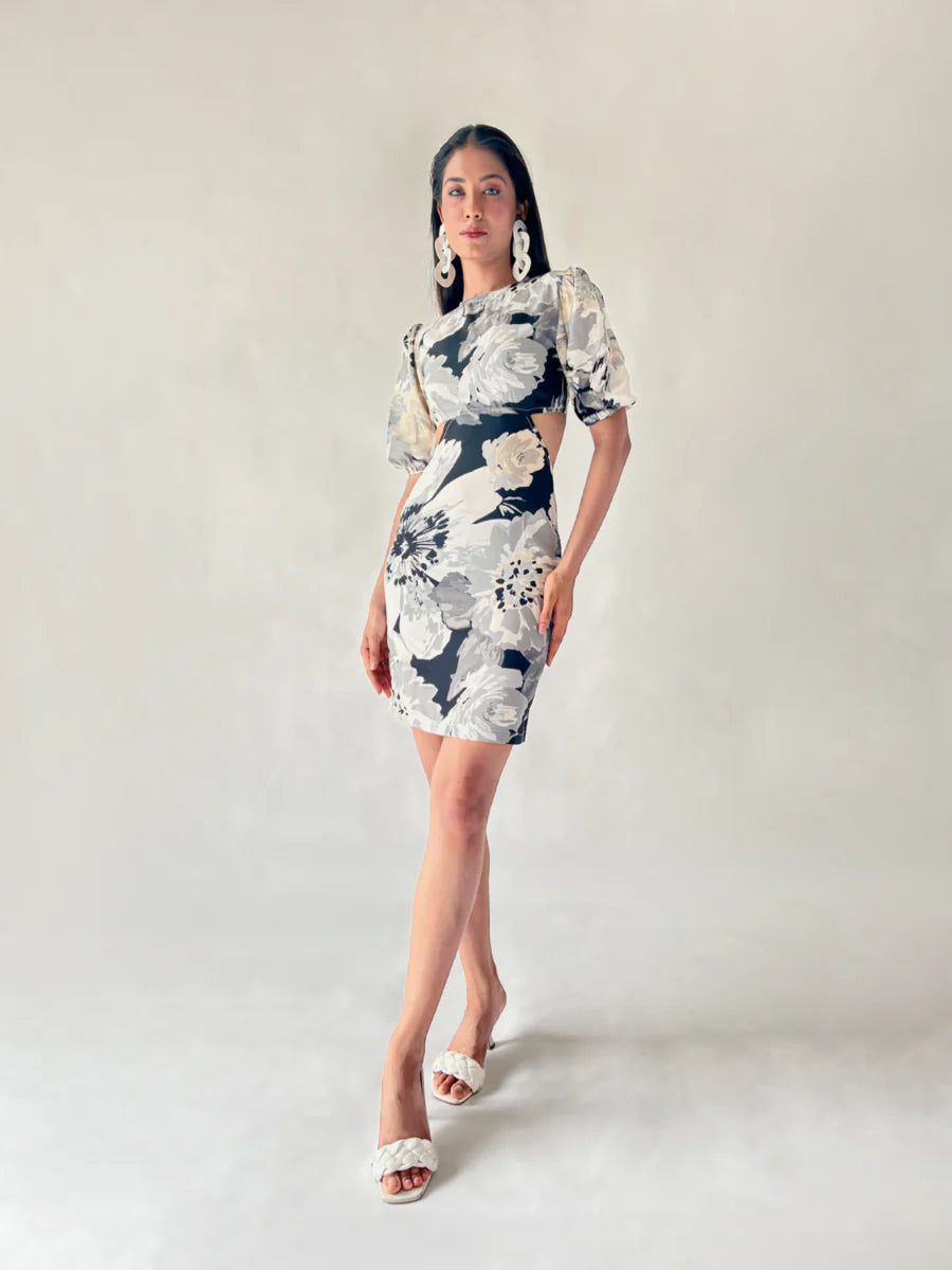 Belle Ame Daisy Cut Printed Short Dress
